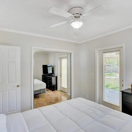 Wilton Palms - Unit 102 & 103-2