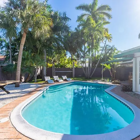 Newly Renovated Pool, Hot Tub, & Epic Backyard-2