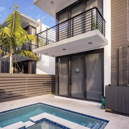 Coral Ridge Playtime - Gorgeous Private Pool Home Close To Everything! Townhouse-2
