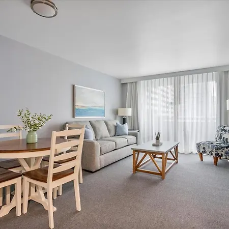1 Bedroom Suite At Galleryone Condo-3