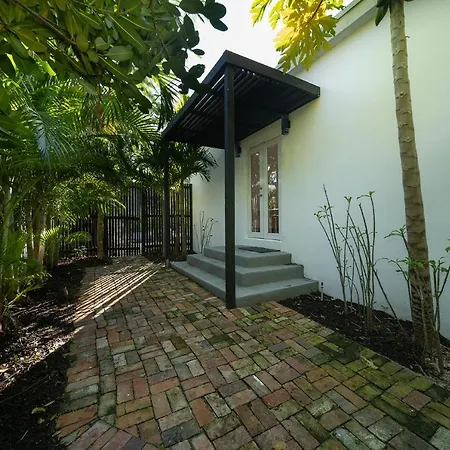 Luxe Las Olas-3