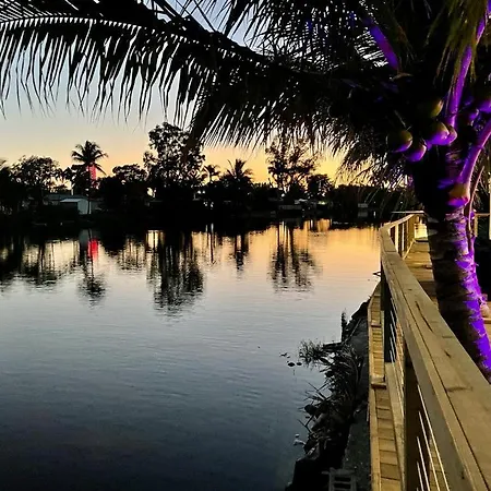 Modern Lakefront Oasis-3