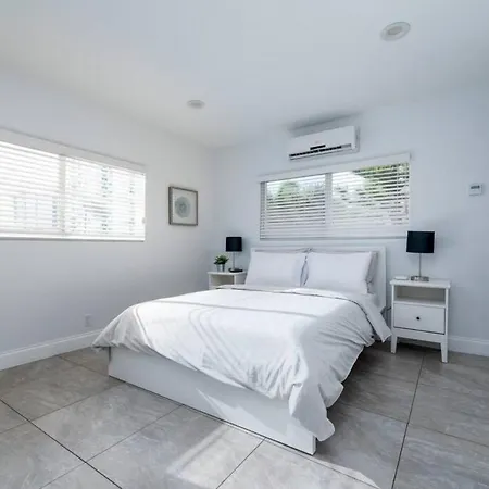 Bayshore Breeze 10 - Fort Lauderdale Beach-3