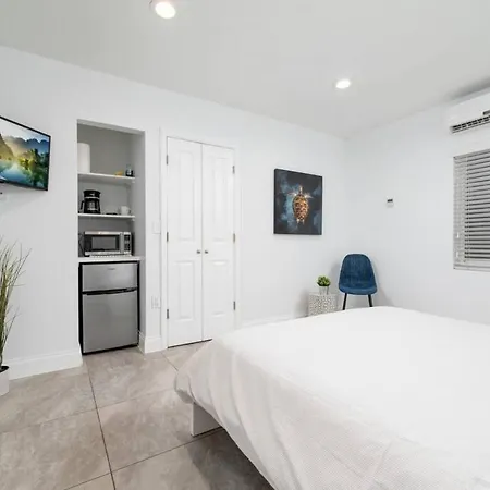 Bayshore Breeze 2 - Fort Lauderdale Beach-3