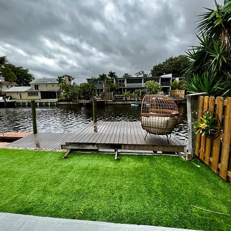 Wilton Manors Hideaway 2-3
