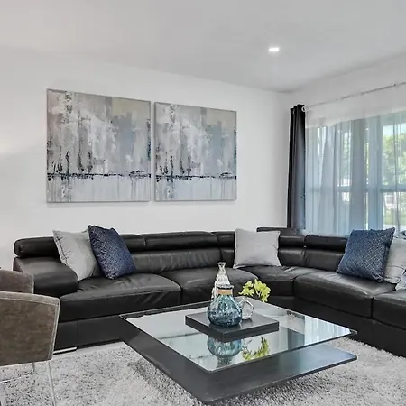 Newly Renovated 3Br Home W Hot Tub-3