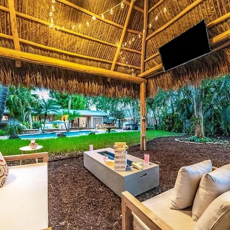 Tropical Pool Tiki Heaven-3