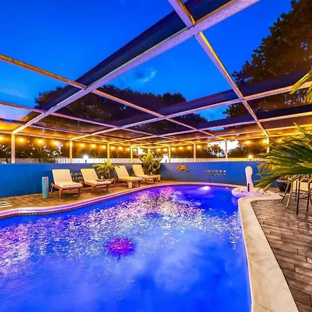 Pool And Hot Tub Just 10 Close To All-3