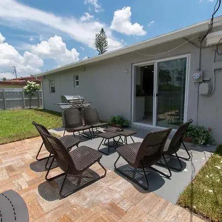 Dania Beach Beauty 3Br With Hot Tub-3