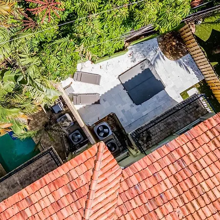 Luxury In Lauderdale-2