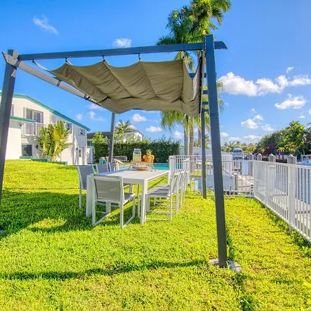 Waterfront Modern Villa With Heated Pool And Dock-3