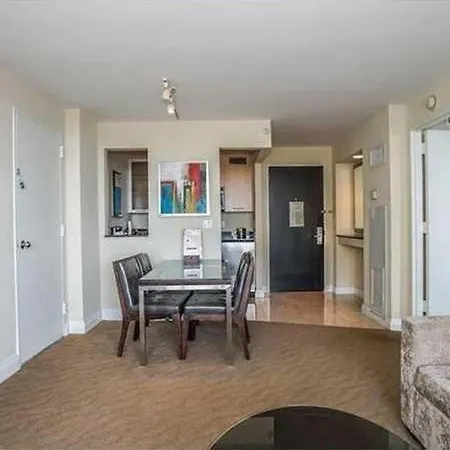 Hilton Doubletree-Luxury Suite 2 Queen Beds Up To 6 Guests-2