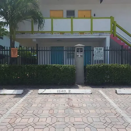A2 - Endless Summer Vacation Rentals - 3 Bedroom Apartment Close To Casino-3