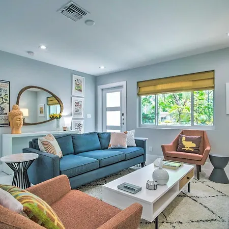 Modern Wilton Manors Home With Outdoor Oasis!-2