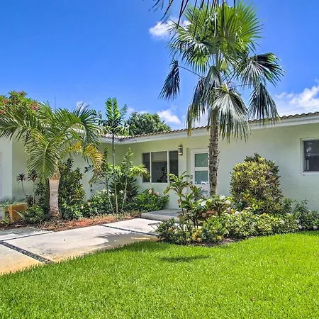 Modern Wilton Manors Home With Outdoor Oasis!-3