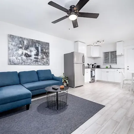 The Pad At Middle River Terrace 2-3