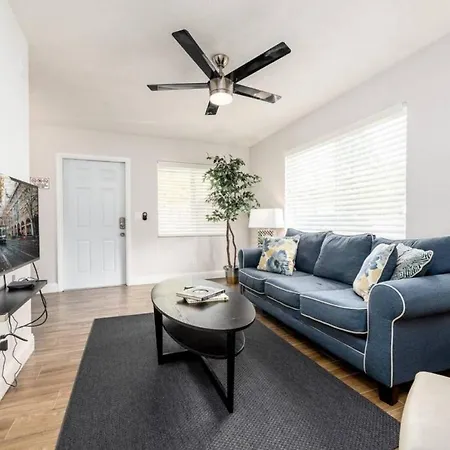 The Guesthouse 1 - Wilton Manors-3