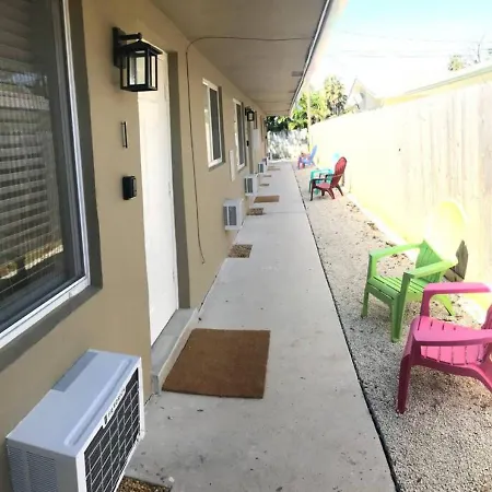 The Pad At Middle River Terrace 2-2