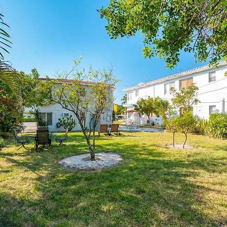 Dans By The Sea Entire Duplex 4 Bedrooms And 2 Baths Total-2