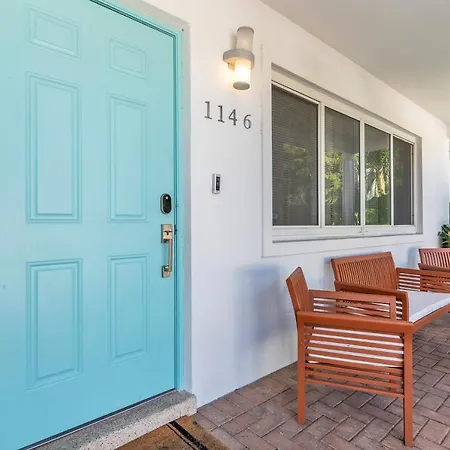 Lakeridge House- 4 Bedrooms 3 Bathroom Home-3
