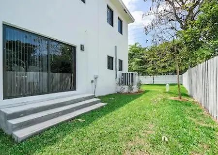 New Townhome Near Wilton/Las Olas/Beach-2