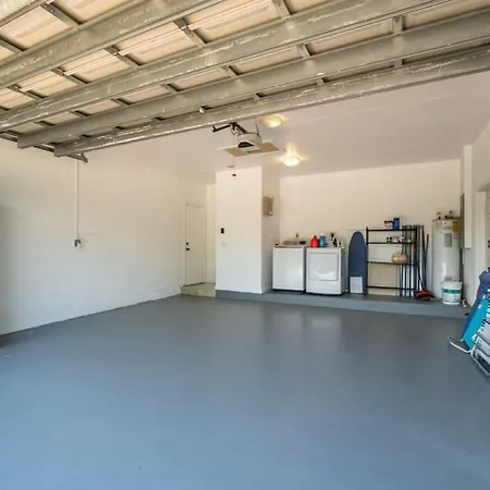 Breezy Pointe 3 Bed 2 Bath Home With Heated Pool-2