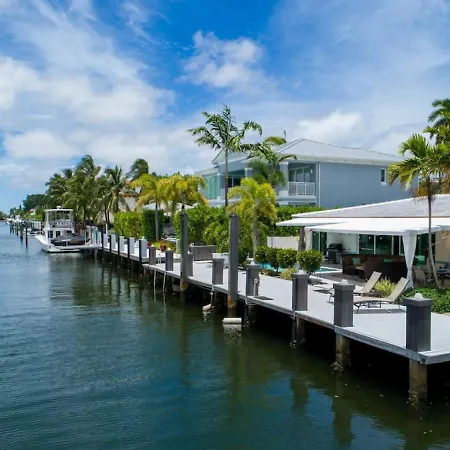 Casa Flamingo Intracoastal Front With Heated Pool-3