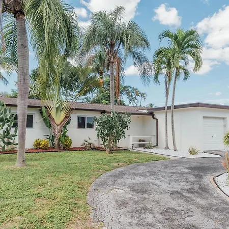 Lauderdale Isles-2