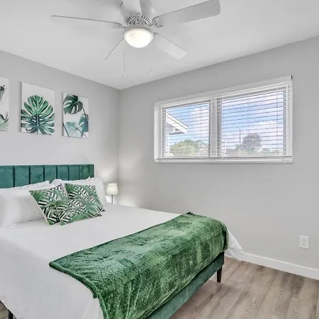 Wilton Manors Ranch - Pet Friendly! Holiday Village-2