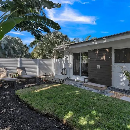 Sandcastles & Sunshine At Towering Palms Of Wilton Manors Residence-2