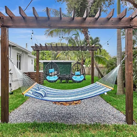 Quiet And Secluded 4 Bedroom Home!-3