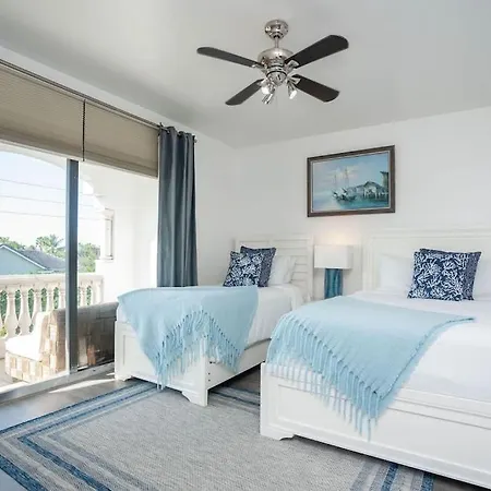 Beach, Heated Pool, Las Olas-3