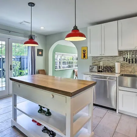 Fort Lauderdale Home With Heated Saltwater Pool!-2