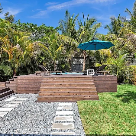 Quiet And Secluded 4 Bedroom Home!-2