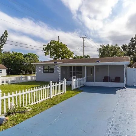 Lake Life Pool House 4 Bdr 2Ba-2