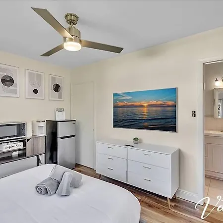 Heated Pool Free Parking Bbq Close 2 Ftl Beach!-3