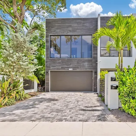 Luxury Oasis Of Las Olas -2 Story Home W Hot Tub-3