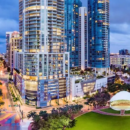 Victoria Park Hotel #B - Cozy 1Bd With Private Backyard And Bbq-3