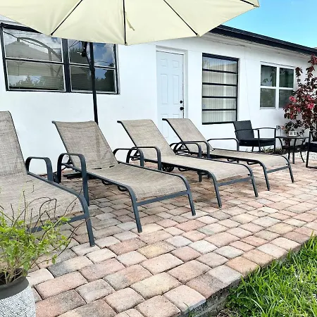 Charming 2 Bedroom Home At Wilton Manors-2