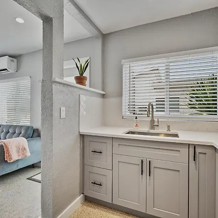 Modern Escape Close To Beach-2