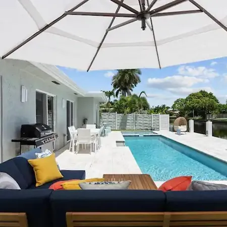 Waterfront Heated Pool & Spa Home-2