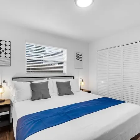 Hidden Gem 4 Bedroom Home With Private Pool & Game Room-2