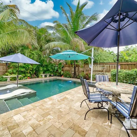 Tropical Oasis With Pool & Barbeque-3