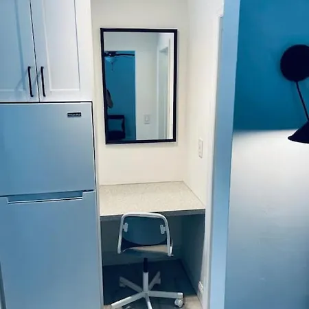 Gorgeous Penthouse Studio With Balcony View-3