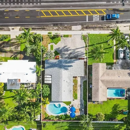 Stylish Pool House In The Heart Of Fort Lauderdale-2