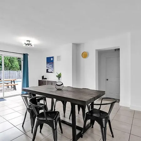Fort Lauderdale Relaxation Hub With Private Pool-3
