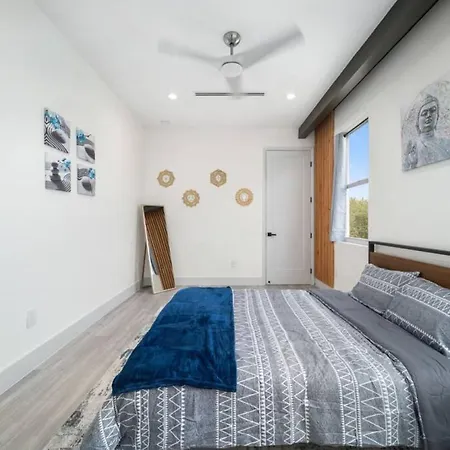 Luxury Home W 2 Pools Near Beach-2