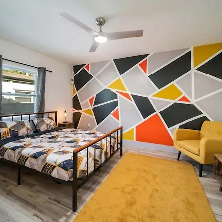 Las Olas House Of Colors Huge Patio Heated Pool-2