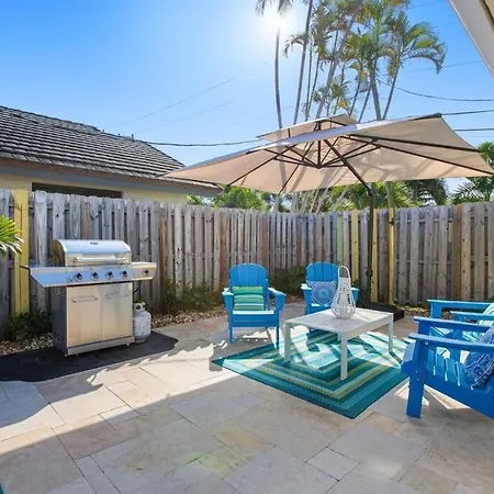 Walking Distance To The Beach 3Br House With Pool-2