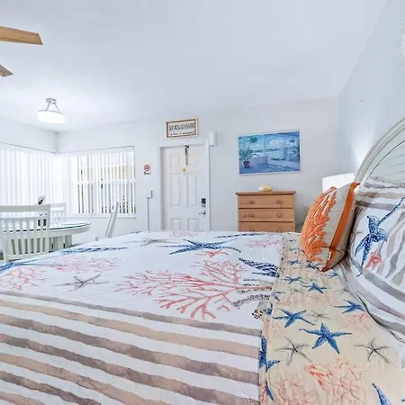 Beachfront-Access To The Beach With Pool And Grill-3